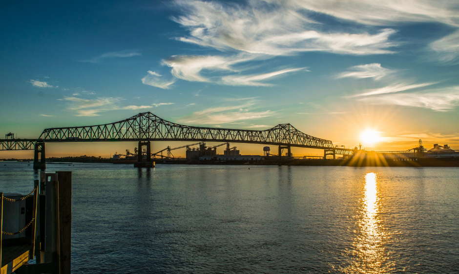 A bridge over the Mississippi River in Louisiana