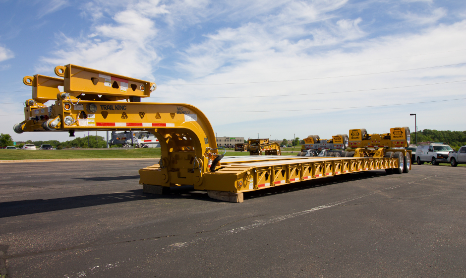 A removable gooseneck trailer (RGN) without a tractor