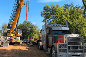  Camion recevant du fret 